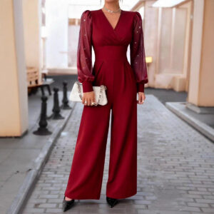 "Conjunto 'Elite Vision': Traje Recto con Cintura Definida y Detalles en Malla - Elegancia Empoderada"