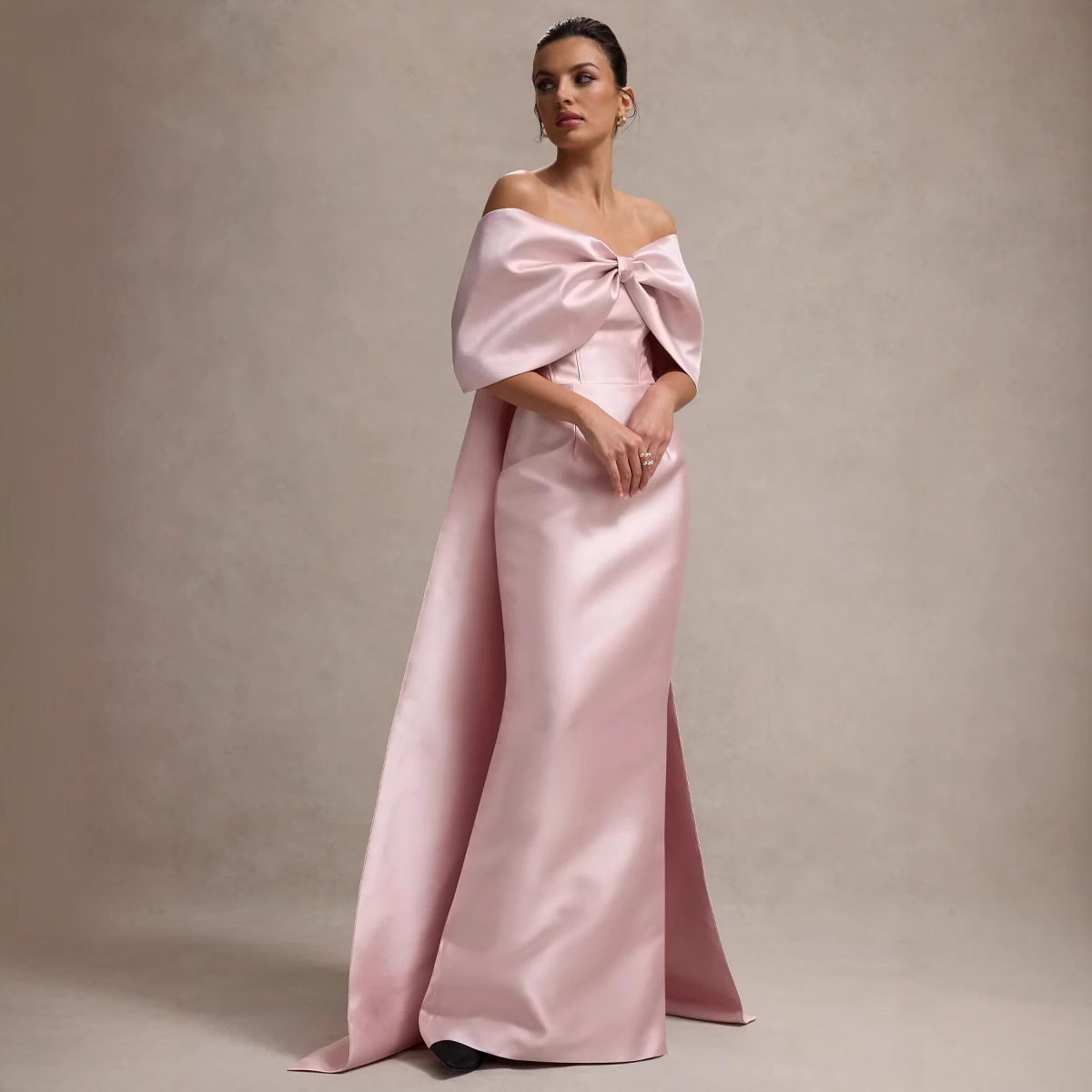 Womens Stylish Elegant And Figure-flattering Dress - Imagen 5