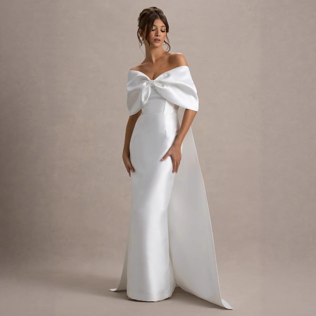 Womens Stylish Elegant And Figure-flattering Dress - Imagen 4