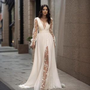 Vestido de Novia de Manga Larga con Encaje Floral y Escote en V
