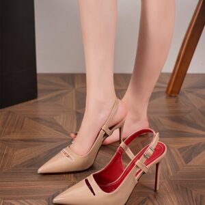 Zapatos Stiletto Destalonados de Charol Nude con Suela Roja